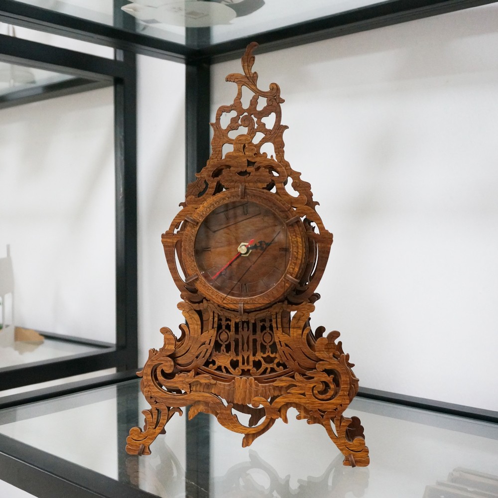 复古摆钟 Vintage pendulum clock