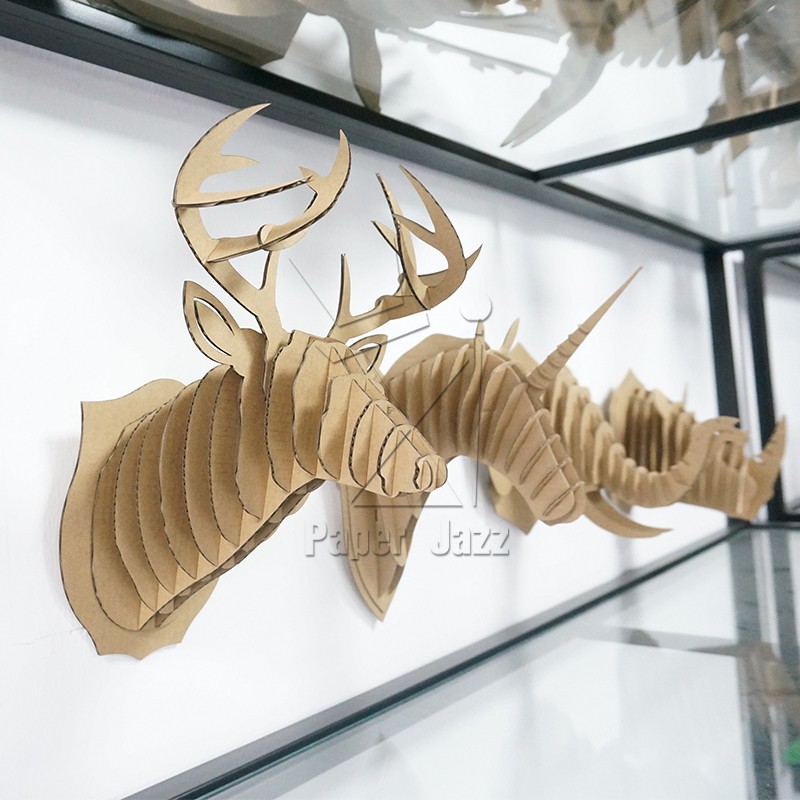 Male deer head 鹿头
